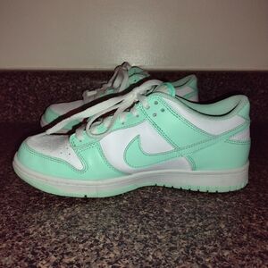 Nike Dunk Low Green Glo EUC Size 6Y